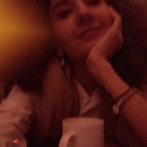 Meet your Posher, Lamiya